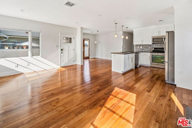 1206 S Burnside Avenue, Los Angeles, CA 90019