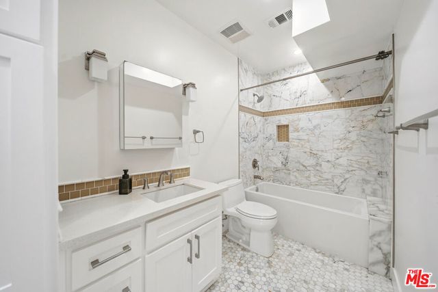 1206 S Burnside Avenue, Los Angeles, CA 90019