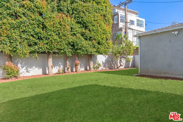 1206 S Burnside Avenue, Los Angeles, CA 90019