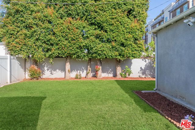 1206 S Burnside Avenue, Los Angeles, CA 90019