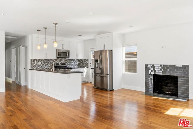 1206 S Burnside Avenue, Los Angeles, CA 90019