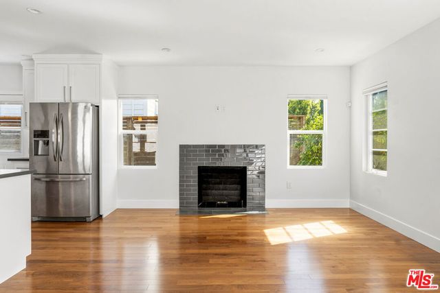 1206 S Burnside Avenue, Los Angeles, CA 90019