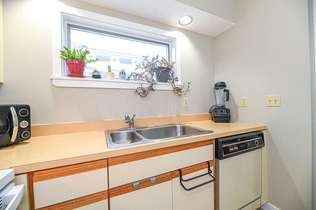 10 Ocean House Way 10, York, ME 03909 — photo 5