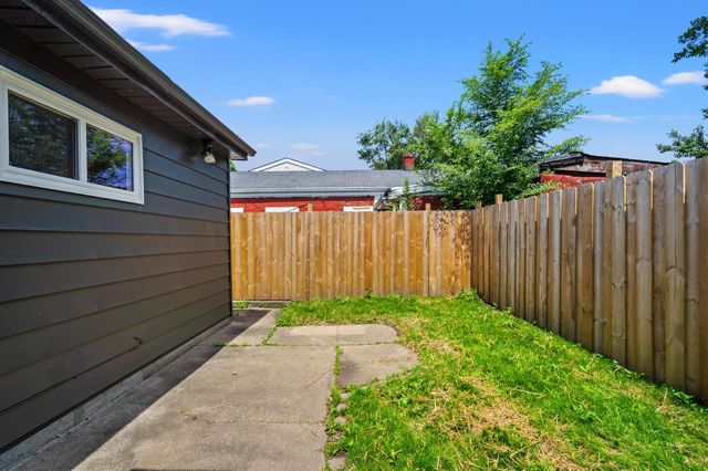 215 W 7th Street, Newport, KY 41071
