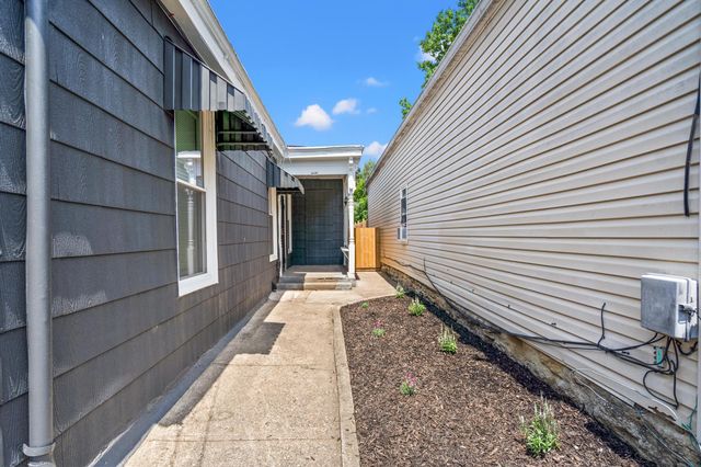 215 W 7th Street, Newport, KY 41071