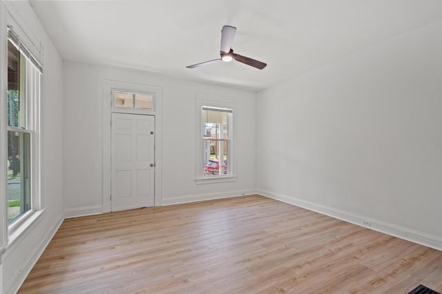 215 W 7th Street, Newport, KY 41071