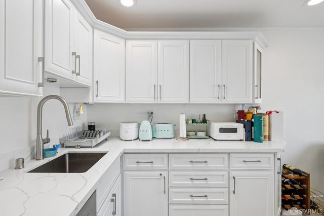 1226 44th Avenue, San Francisco, CA 94122