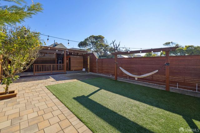 1226 44th Avenue, San Francisco, CA 94122