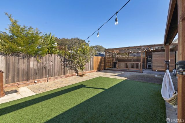 1226 44th Avenue, San Francisco, CA 94122