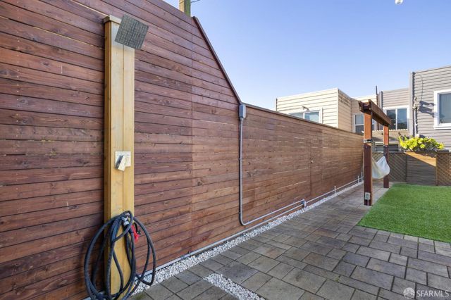 1226 44th Avenue, San Francisco, CA 94122