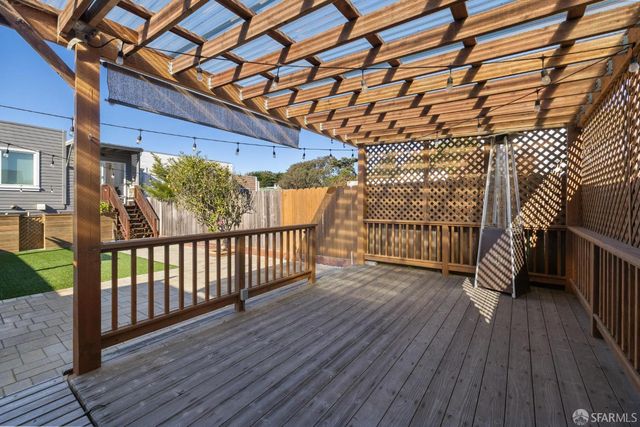 1226 44th Avenue, San Francisco, CA 94122