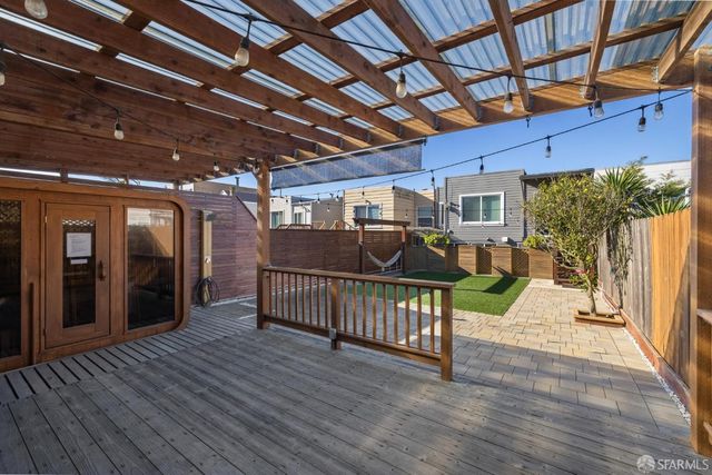 1226 44th Avenue, San Francisco, CA 94122