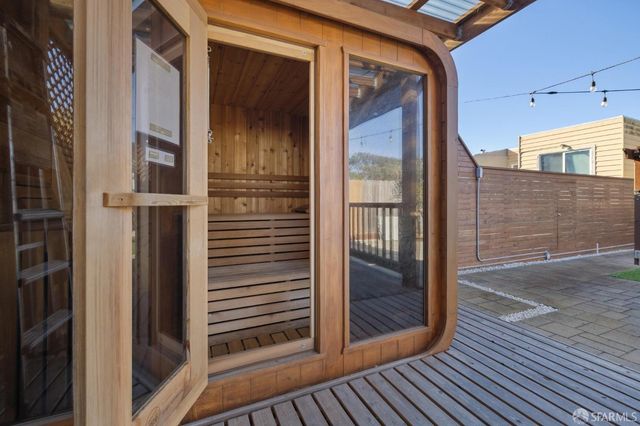 1226 44th Avenue, San Francisco, CA 94122