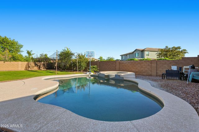 18391 W PORT ROYALE Lane, Surprise, AZ 85388