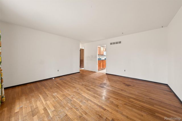 45145 9 Mile Road, Novi, MI 48167