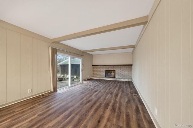 45145 9 Mile Road, Novi, MI 48167