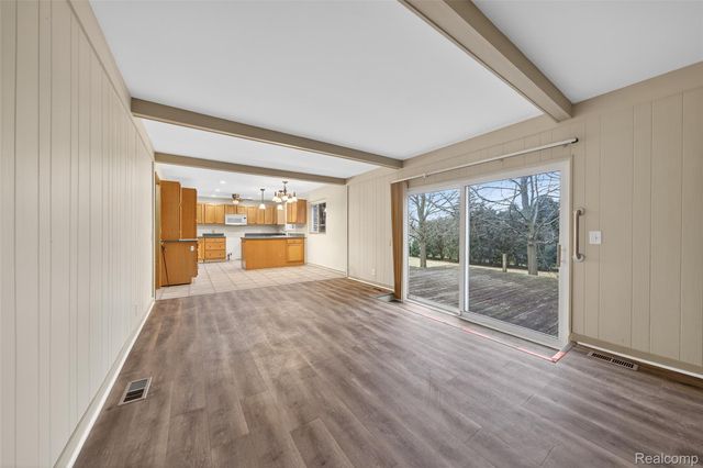 45145 9 Mile Road, Novi, MI 48167