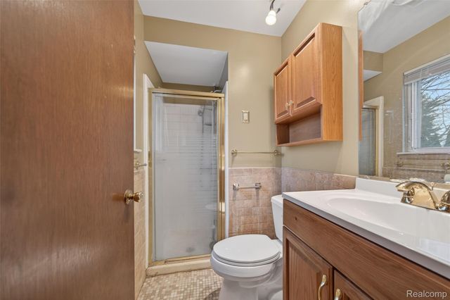 45145 9 Mile Road, Novi, MI 48167