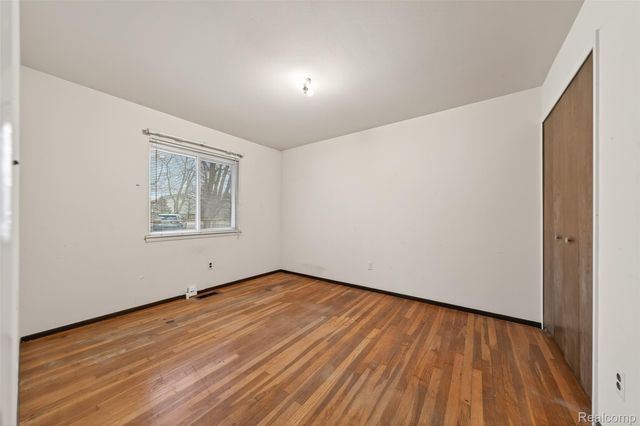 45145 9 Mile Road, Novi, MI 48167