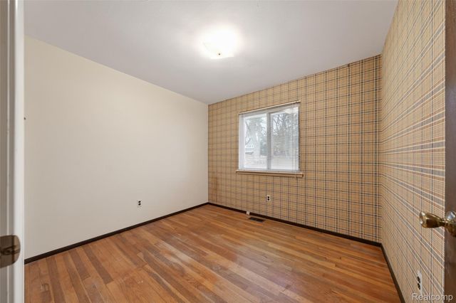 45145 9 Mile Road, Novi, MI 48167