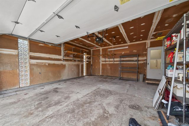 45145 9 Mile Road, Novi, MI 48167