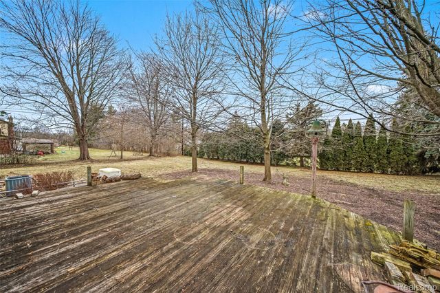 45145 9 Mile Road, Novi, MI 48167