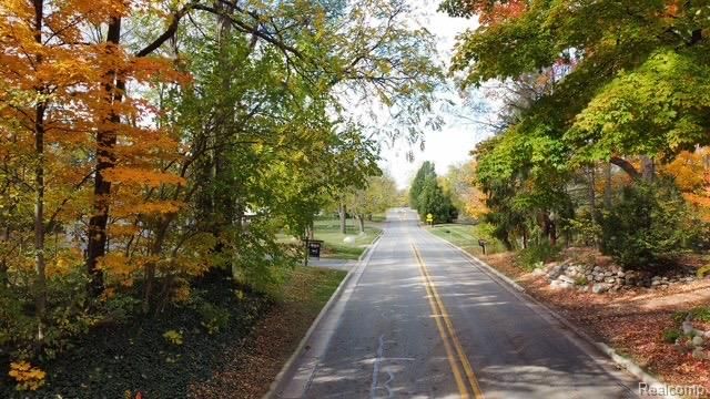 45145 9 Mile Road, Novi, MI 48167