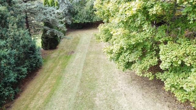 45145 9 Mile Road, Novi, MI 48167