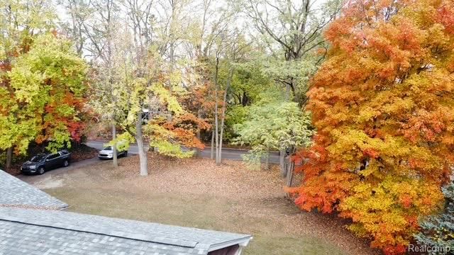 45145 9 Mile Road, Novi, MI 48167