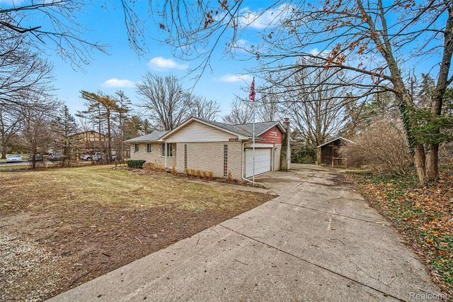 45145 9 Mile Road, Novi, MI 48167