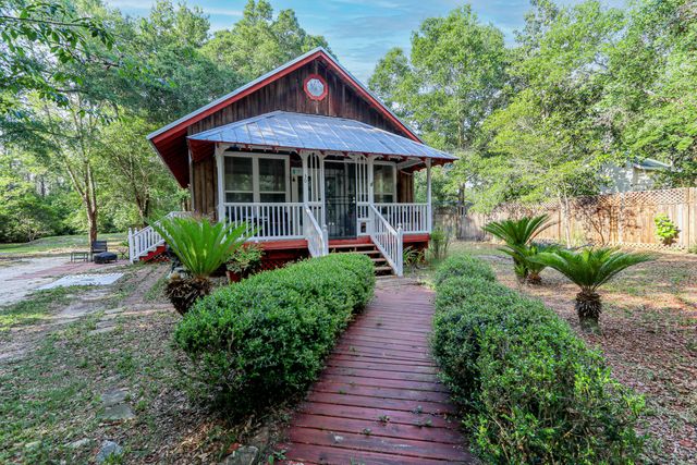 30 Creekside Waterview Place, Freeport, FL 32439