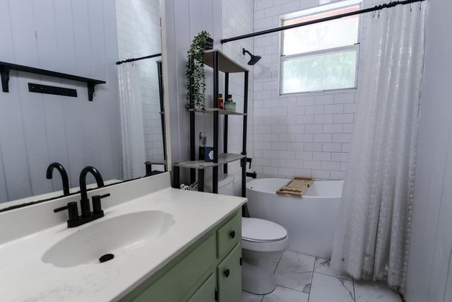 30 Creekside Waterview Place, Freeport, FL 32439