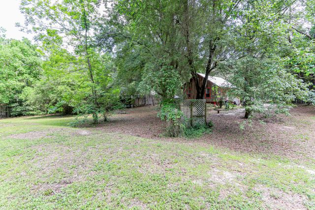 30 Creekside Waterview Place, Freeport, FL 32439