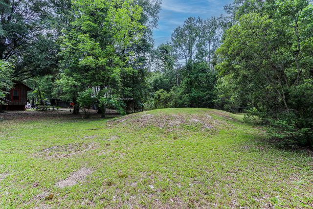 30 Creekside Waterview Place, Freeport, FL 32439