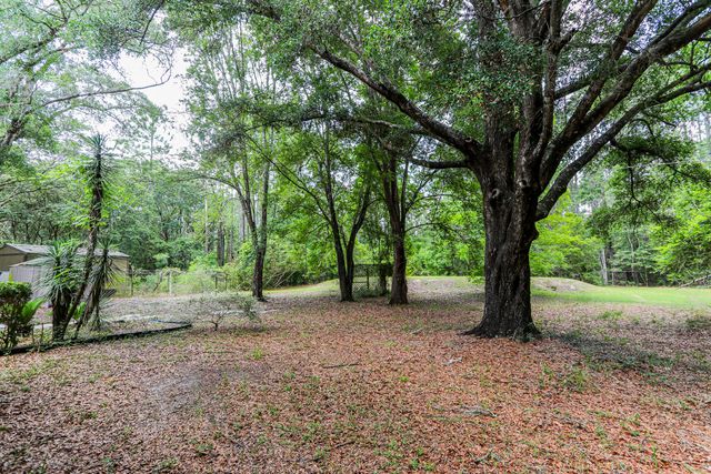 30 Creekside Waterview Place, Freeport, FL 32439