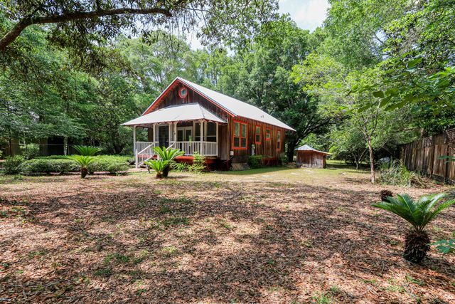 30 Creekside Waterview Place, Freeport, FL 32439