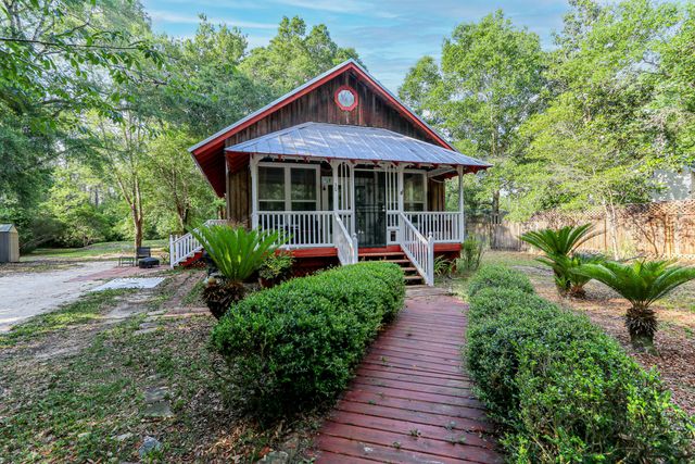 30 Creekside Waterview Place, Freeport, FL 32439