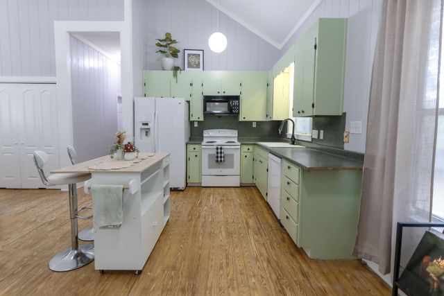 30 Creekside Waterview Place, Freeport, FL 32439