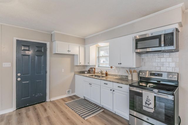 203 E 11th Street, Kaufman, TX 75142