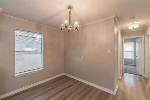 203 E 11th Street, Kaufman, TX 75142