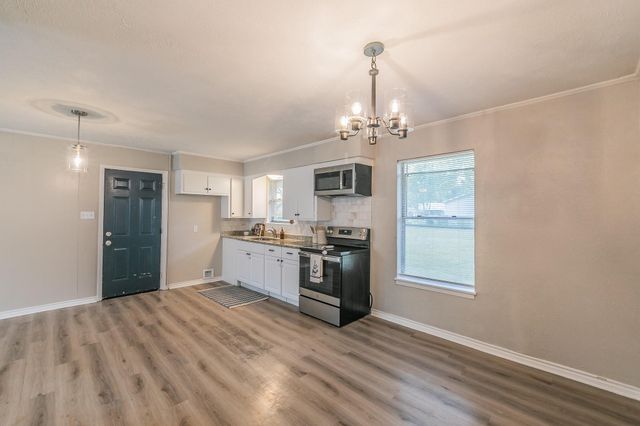 203 E 11th Street, Kaufman, TX 75142