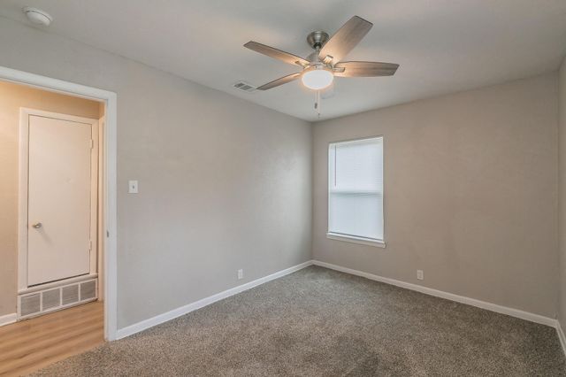 203 E 11th Street, Kaufman, TX 75142