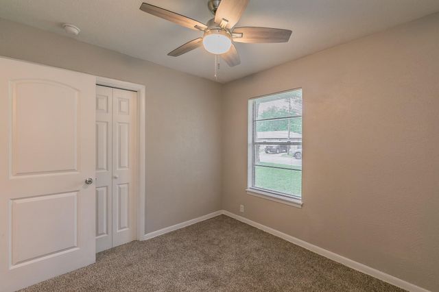 203 E 11th Street, Kaufman, TX 75142