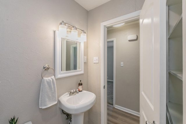 203 E 11th Street, Kaufman, TX 75142