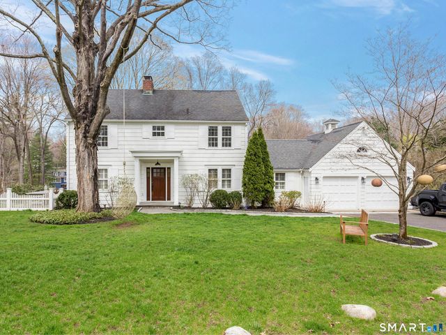 5-R Riverview Drive, Norwalk, CT 06850