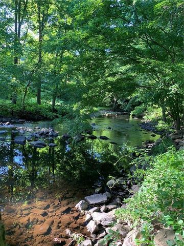 5-R Riverview Drive, Norwalk, CT 06850