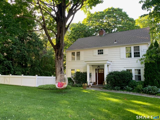 5-R Riverview Drive, Norwalk, CT 06850