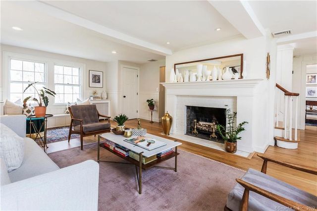 5-R Riverview Drive, Norwalk, CT 06850