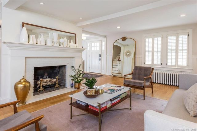5-R Riverview Drive, Norwalk, CT 06850