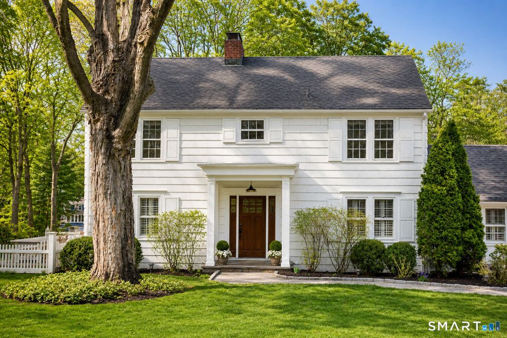 5-R Riverview Drive, Norwalk, CT 06850